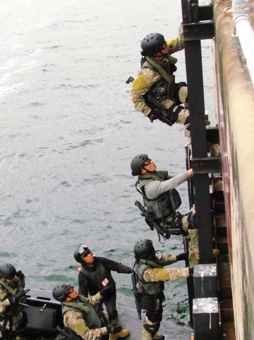 Counter Terrorism Response Unit conducts counter-terrorism exercise.