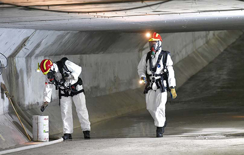 The Force Search Unit officers conducting a venue search during the events in celebration of the 20th Anniversary of the Establishment of the Hong Kong Special Administrative Region. 